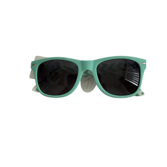 Green Chevron Pattern Foldable Sunglasses With Dark Lenses & Green Frame - Picture 1 of 2